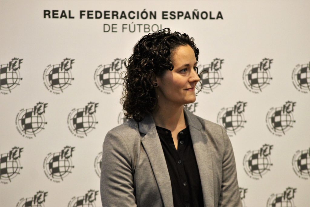 12 nov- Claudia Pons en Presentación Amistosos Selección Española femenina futsal en Ibi