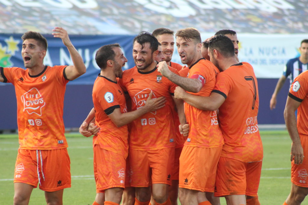 25 jul- Atzeneta celebra gol de Álex Chico en La Nucia