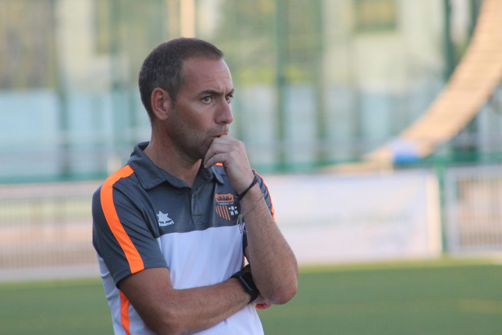 23 jul- Santiago Marín, entrenador del Torrent CF en Alberic