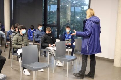 21 mar Charla formativa Nieves jugadores sub14 Selecció masculina futsal en Alfafar
