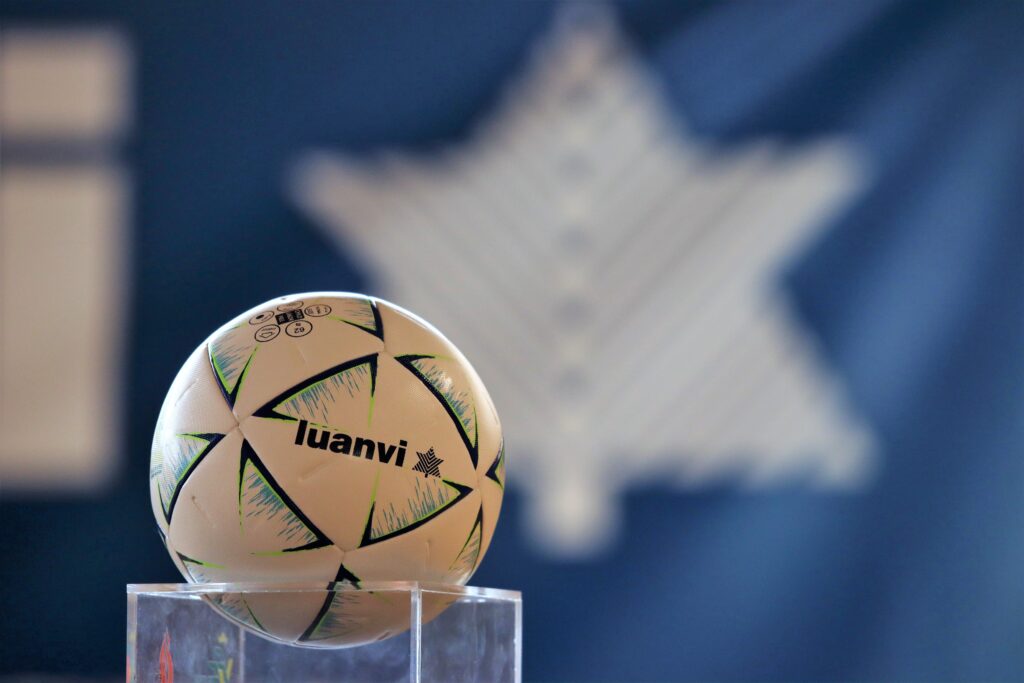 Luanvi y Molten, balones oficiales de la FFCV para la temporada 2023/24 -  FFCV