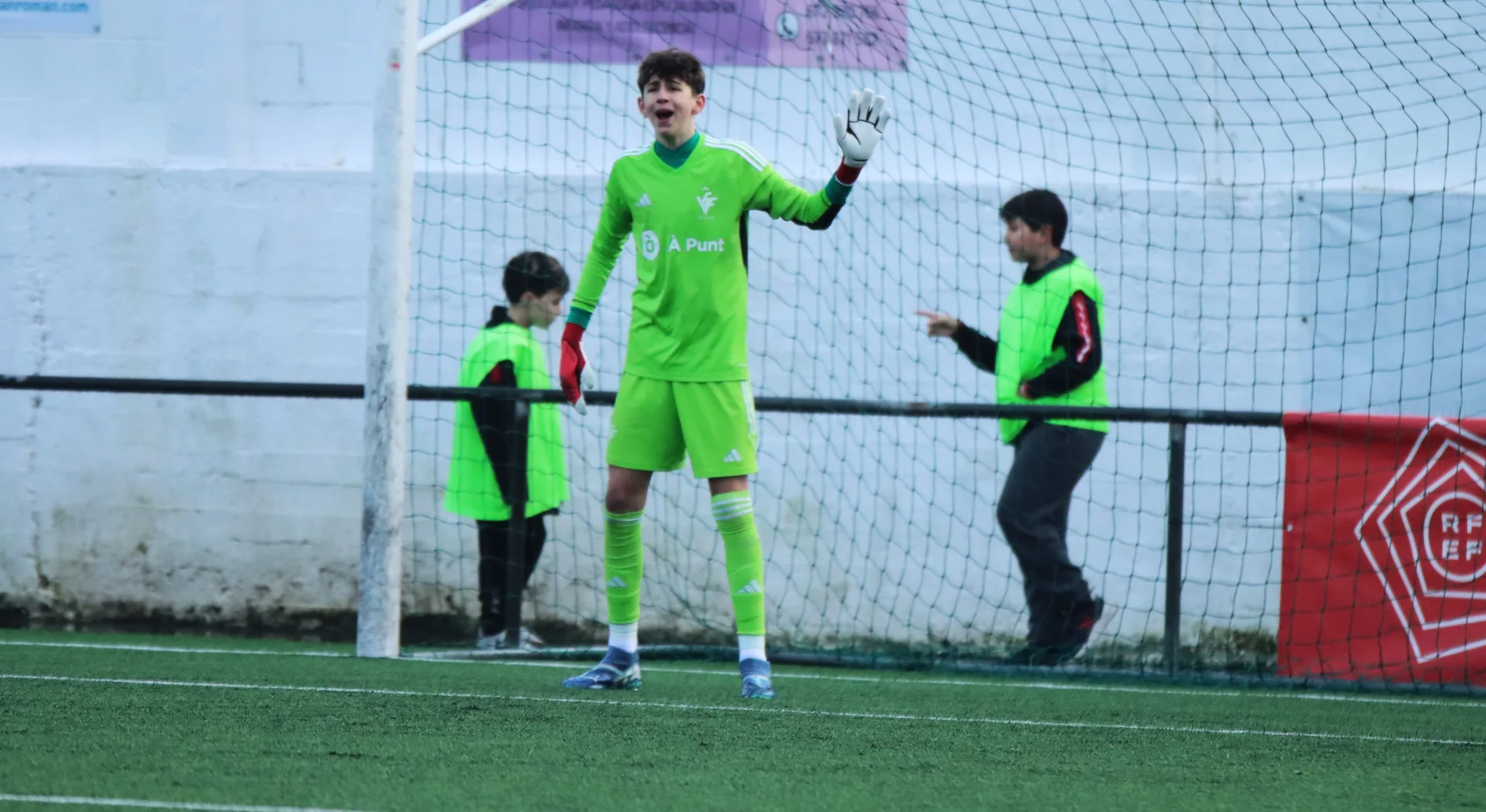 Leo Rico, portero de la Selecció Valenciana sub14, campeón del mundo sub15 con España