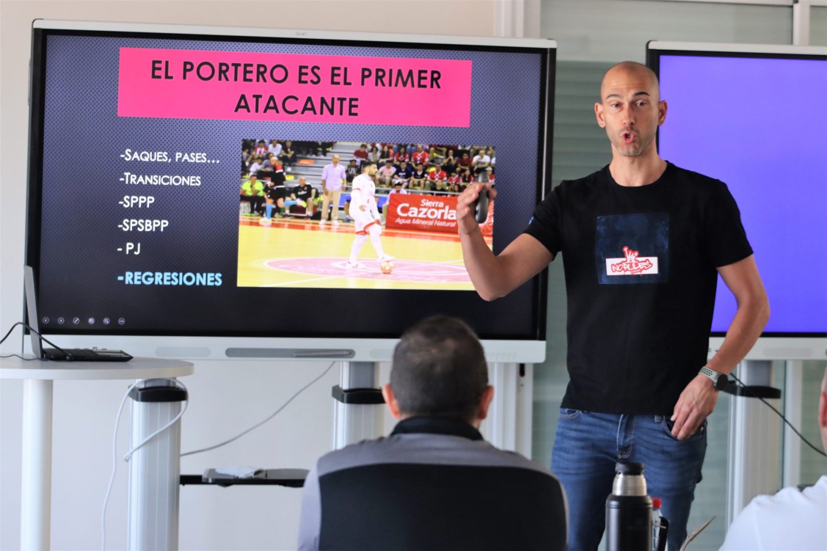 Rafa Fernández en el Campus de Entrenadores FFCV 2023