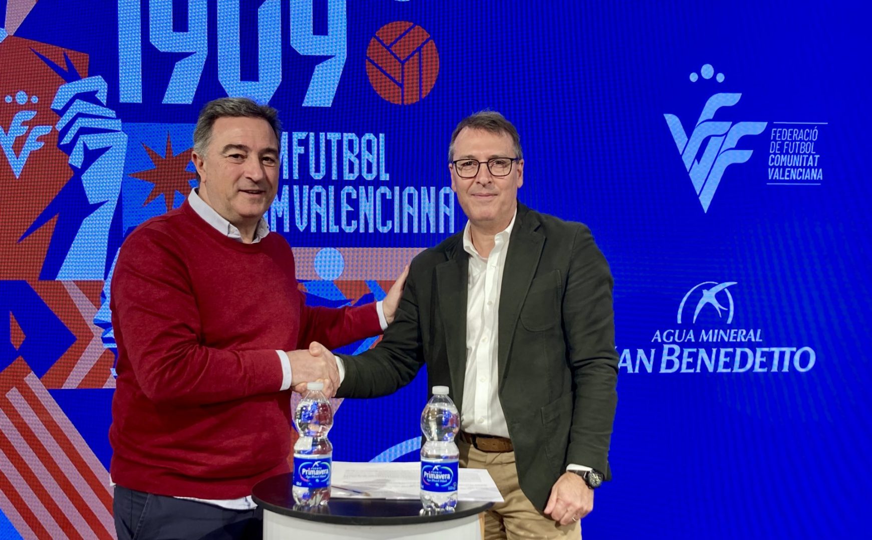 20 feb Firma acuerdo San Benedetto en Ágora Vallejo