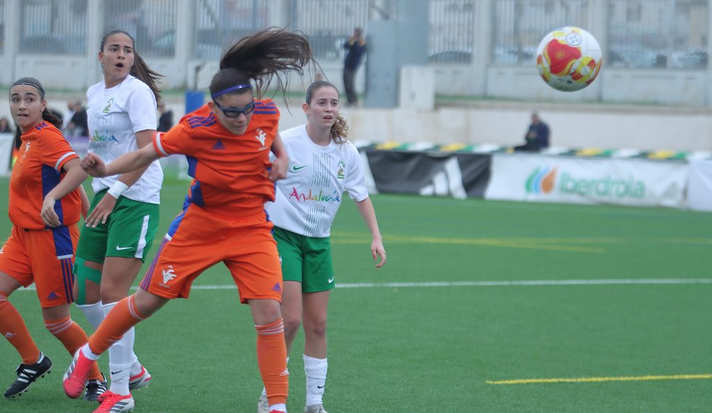 Cristina García jugadora selección valenciana sub16
