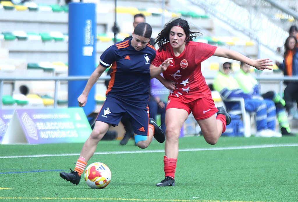 Sara Rubert con la selección valenciana sub14