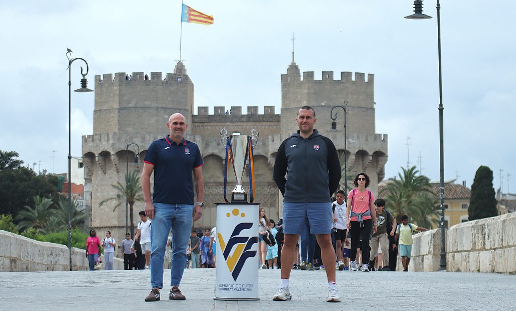 Edu Palomares (UE Tavernes Valldigna) y Fernando García (CD Onda) previa final V La Nostra Copa
