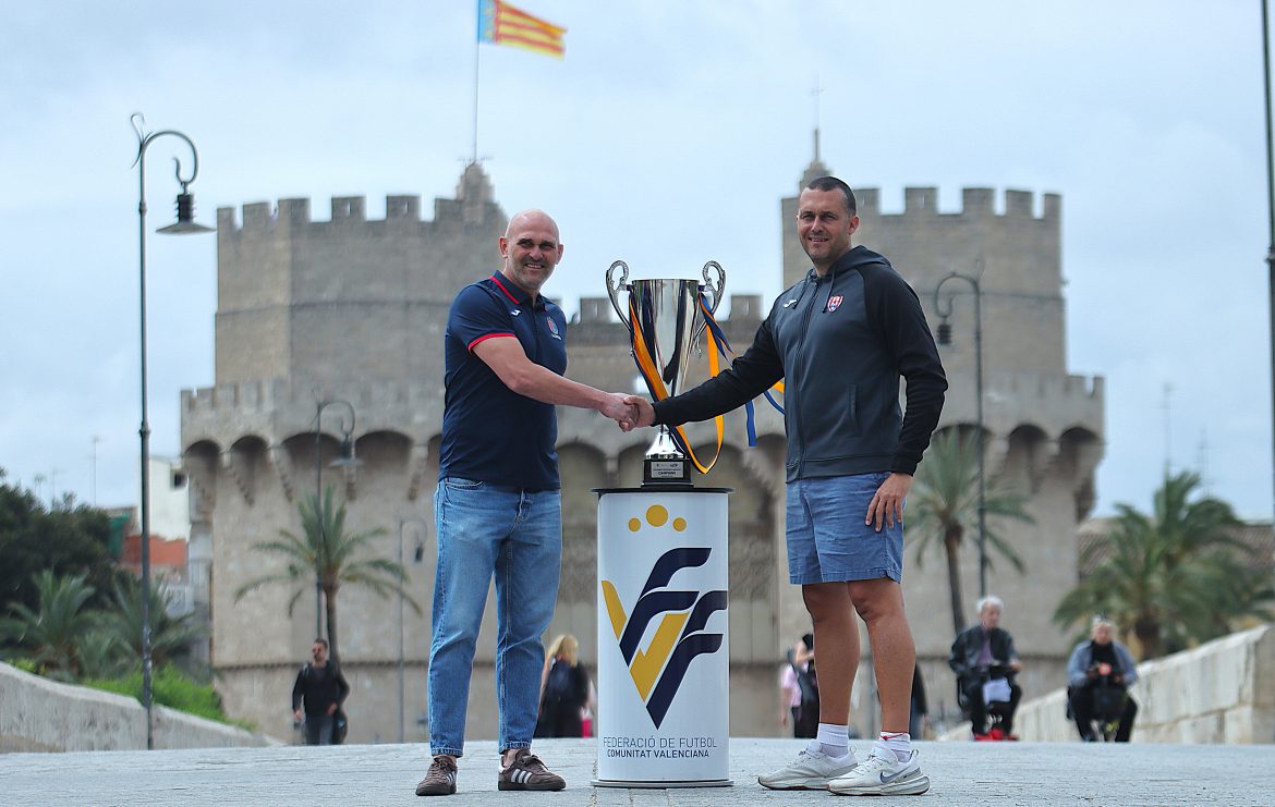 Edu Palomares (UE Tavernes Valldigna) y Fernando García (CD Onda) previa final La Nostra Copa