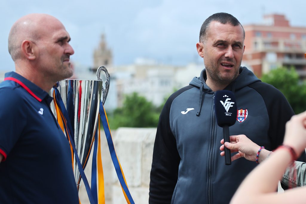 Edu Palomares (UE Tavernes Valldigna) y Fernando García (CD Onda) previa final V La Nostra Copa
