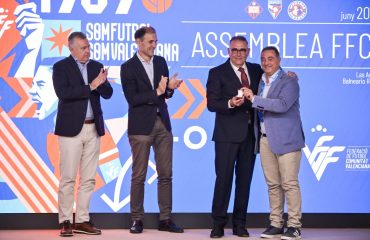 26 jun Entrega medalla oro y brillantes a Pepe Enguix en Asamblea FFCV junio 2026