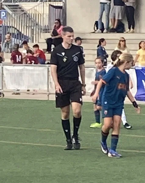 Álvaro Gracià, àrbitre del II Torneig Tornem! de Manises