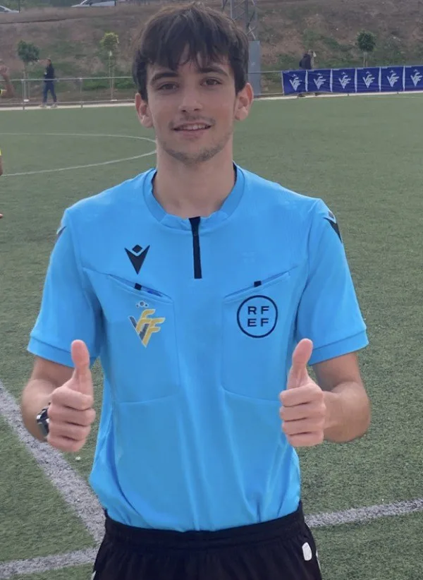 Iván Castelló, àrbitre del II Torneig Tornem! de Manises
