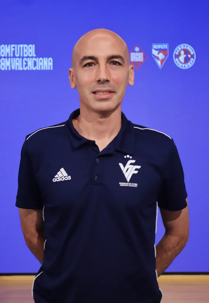 Julián López-Cordón, asistente de los seleccionadores Valenta